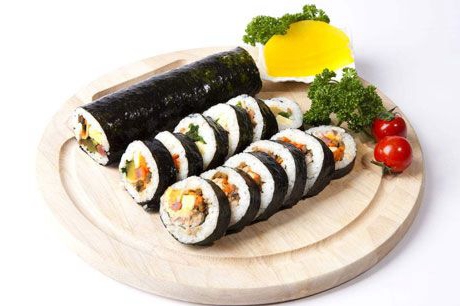 美式寿司和日式寿司有什么区别
