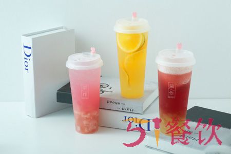 柒作食茶加盟费多少-中式鲜茶连锁品牌-51餐饮网